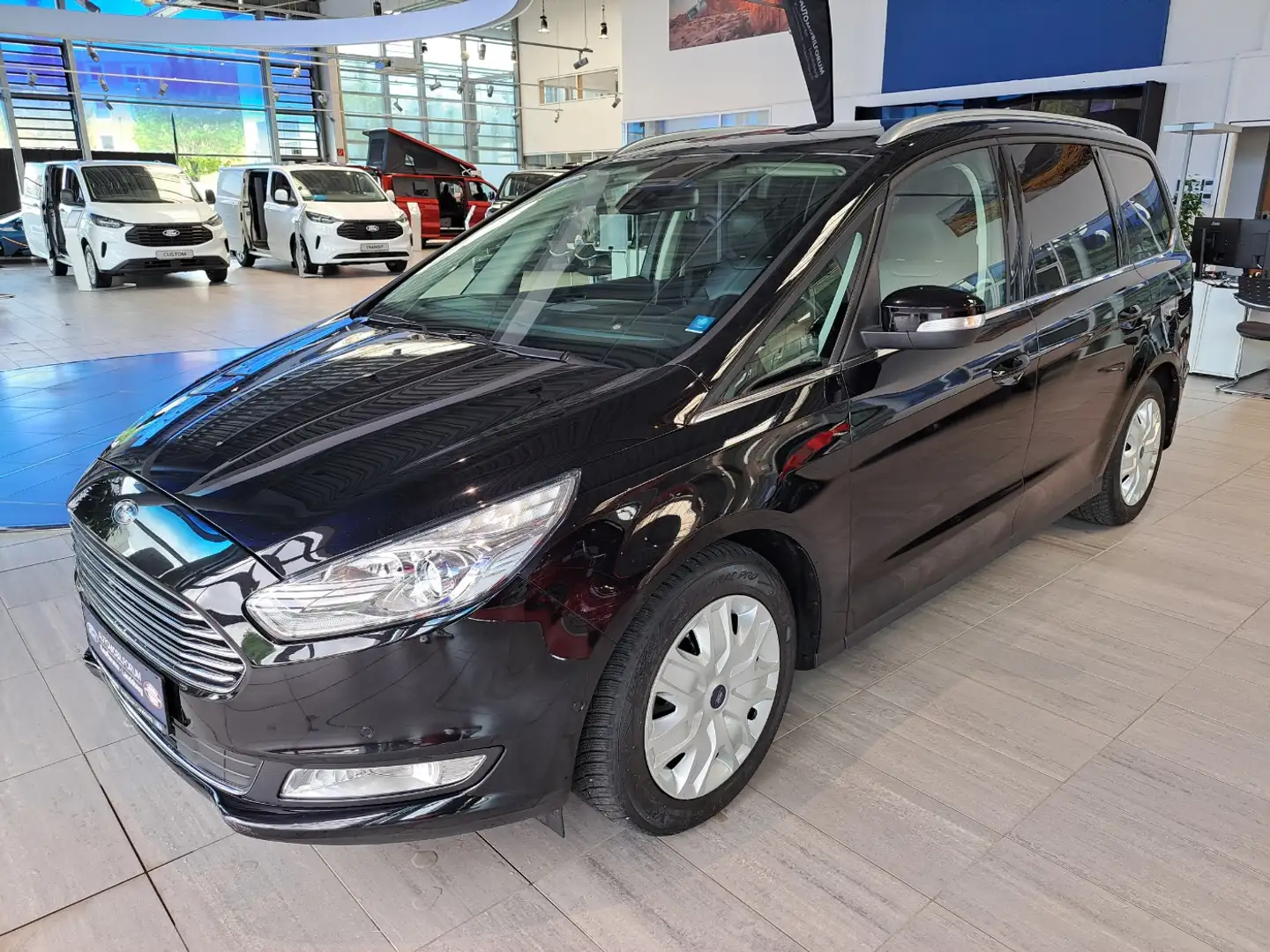 Ford Galaxy 2.0 EcoBlue Navi 7Sitzer Pano AHK SHZ RFK Schwarz - 1
