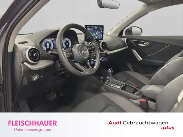 Audi Q2 view 9
