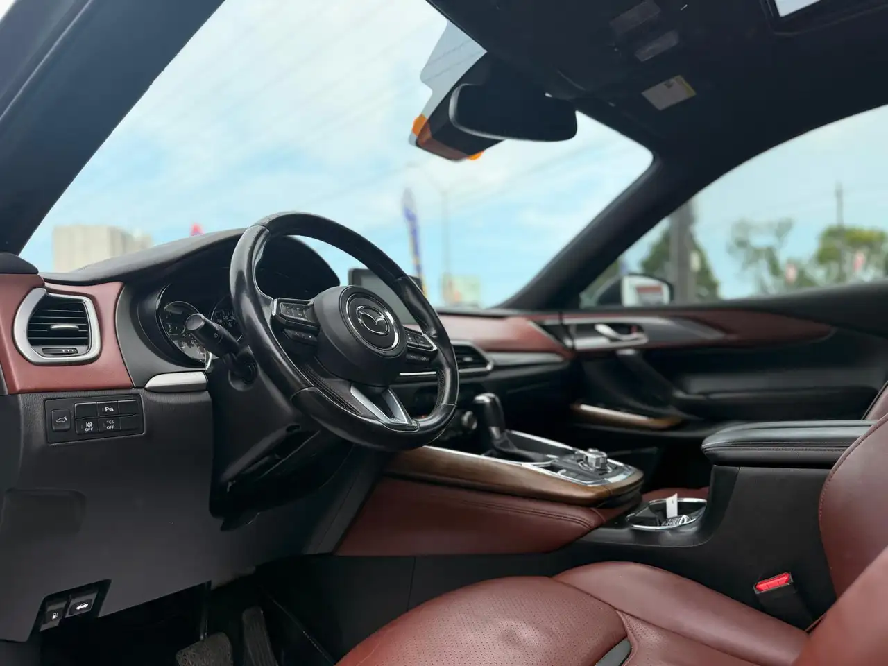 Mazda CX-9 снимка Mazda CX-9