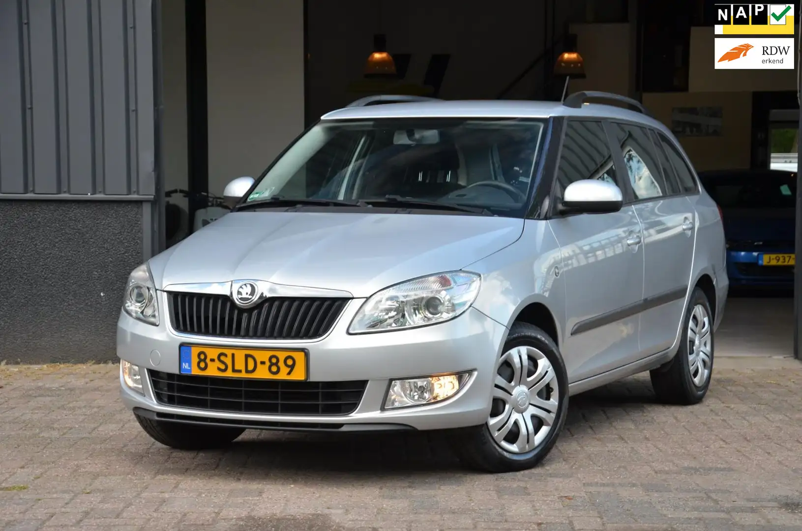 Skoda Fabia Combi 1.2 TSI Sprint Pro PDC|TREKH.|CLIMA|CRUISE C Gris - 1