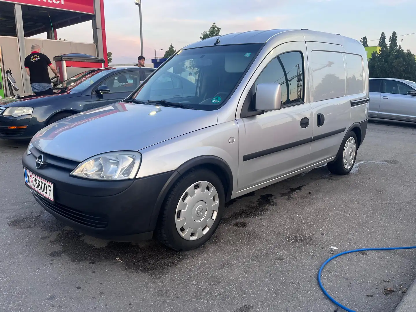 Opel Combo Combo Edition 1,3 CDTI Edition Серебристый - 2
