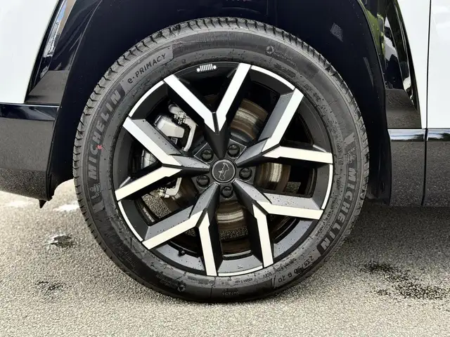 Jeep Compass view 3