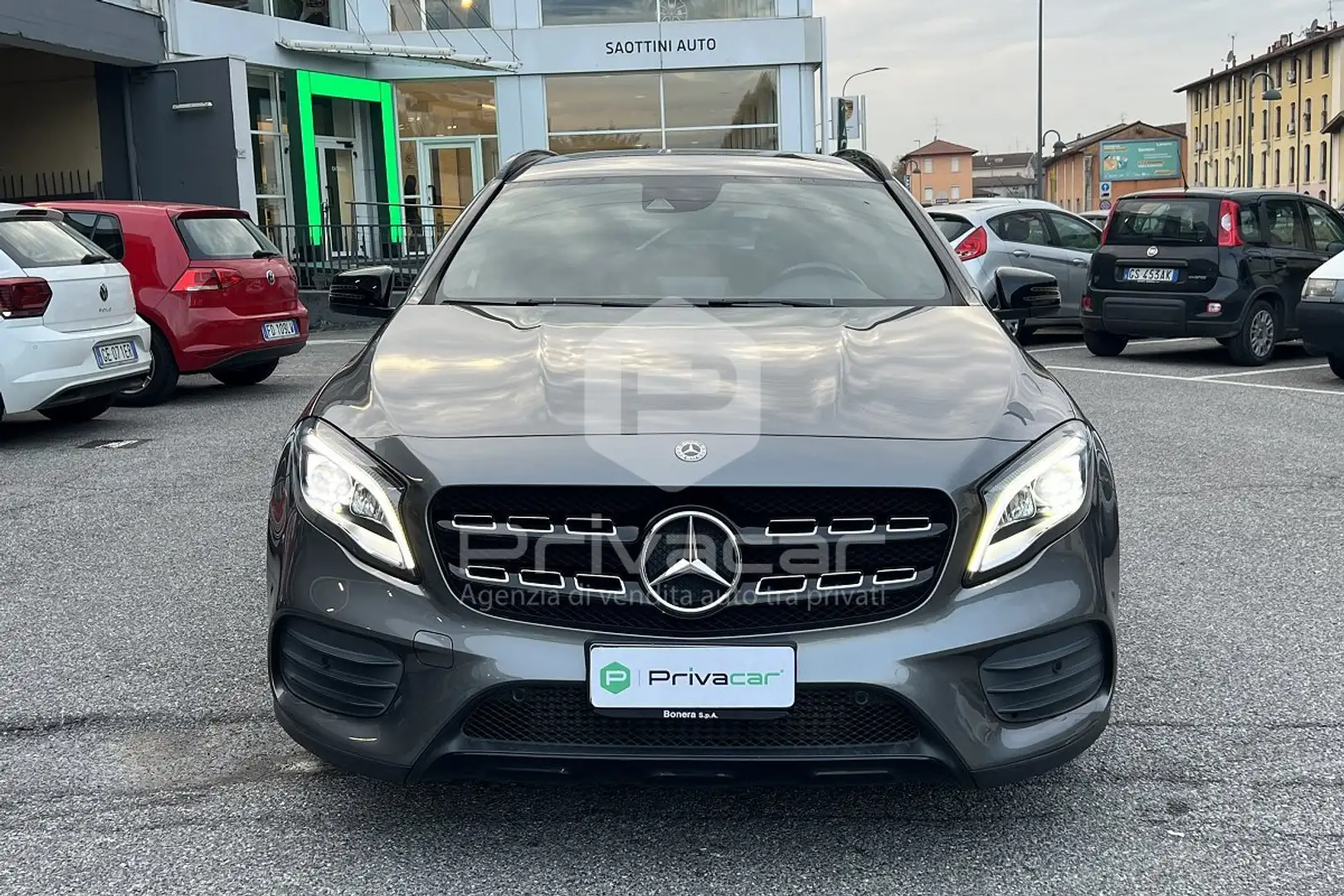 Mercedes-Benz GLA 200 GLA 200 d Automatic Premium Argent - 2