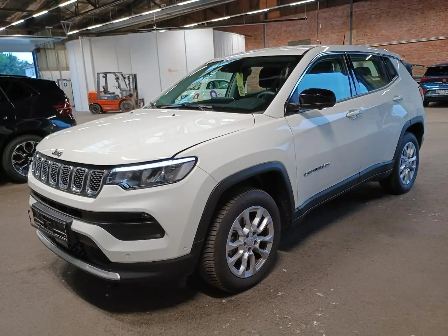 Jeep Compass 1,5 Altitude NAVI+LED+KAM+ACC+SPUR.ASS Weiß - 2