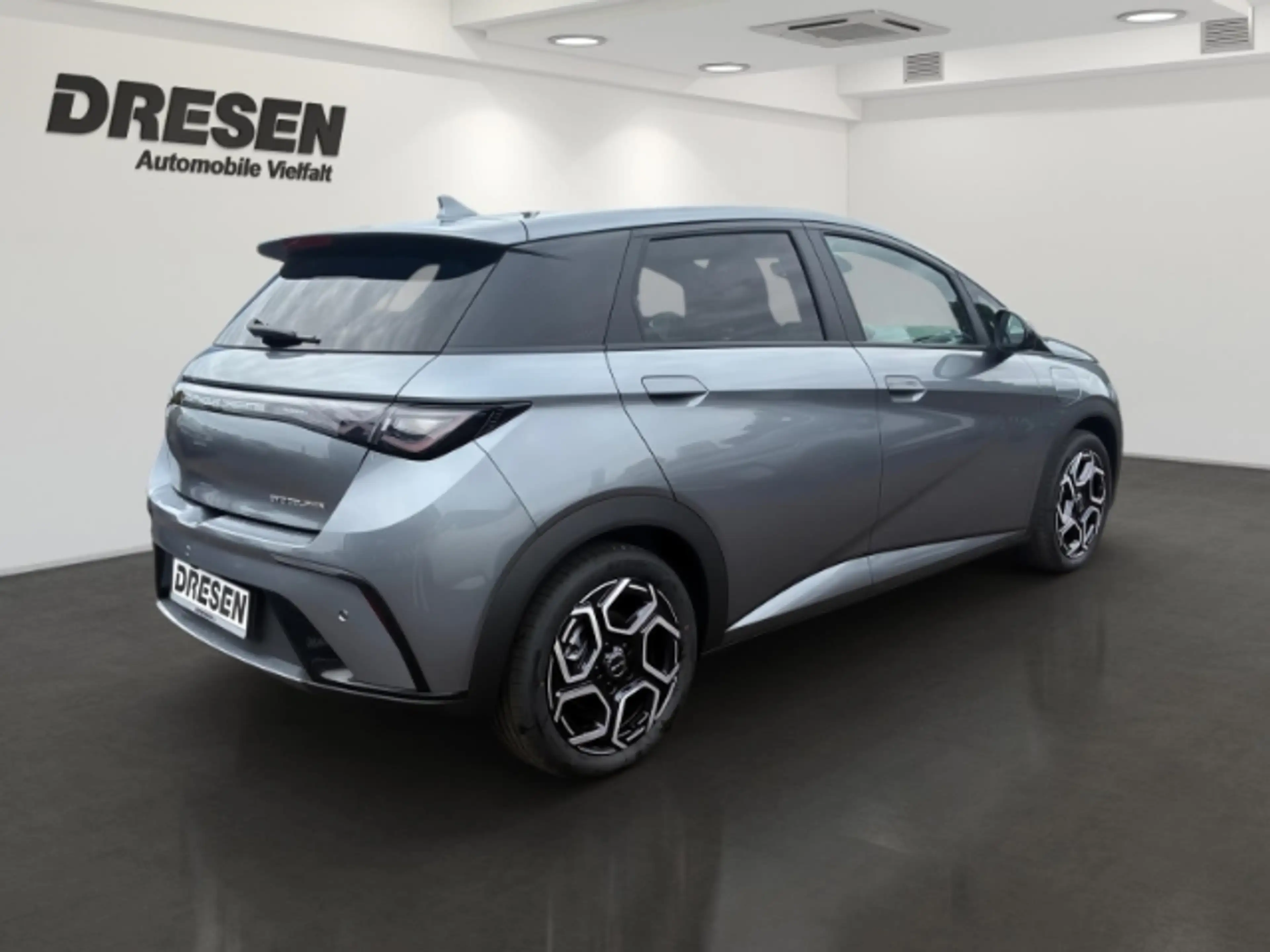 BYD Dolphin DMS 60,4 kWh Design 360 Grad/Panorama/Sitzheizung/ — photo 4