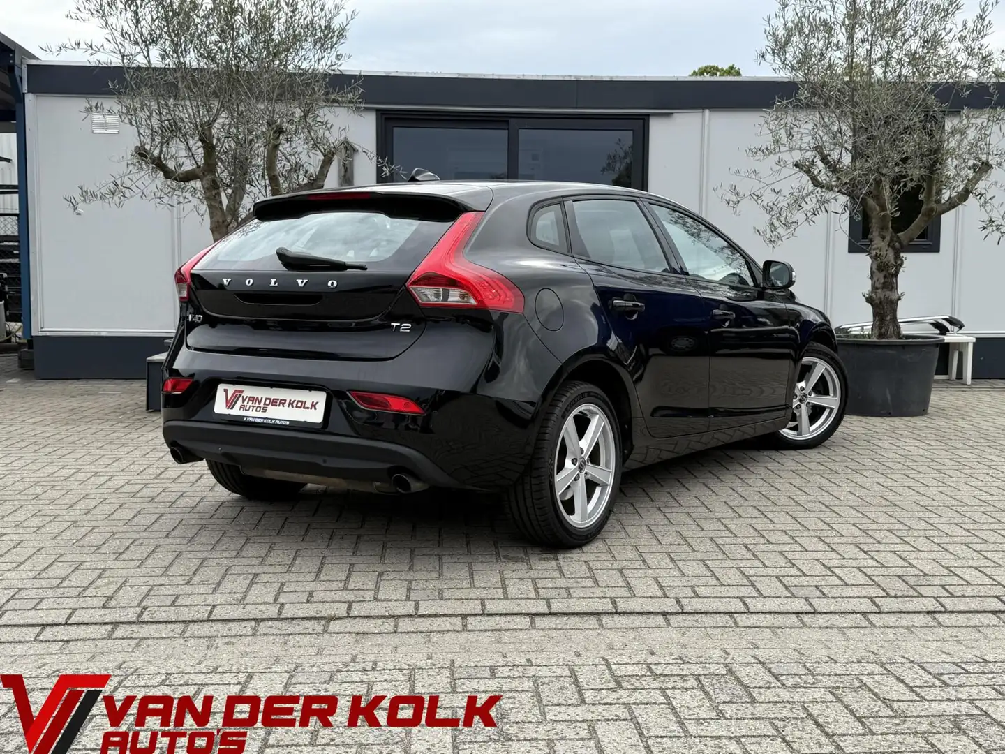 Volvo V40 1.6 T2 Momentum Cruise Airco Stoelverwarming Licht - 2
