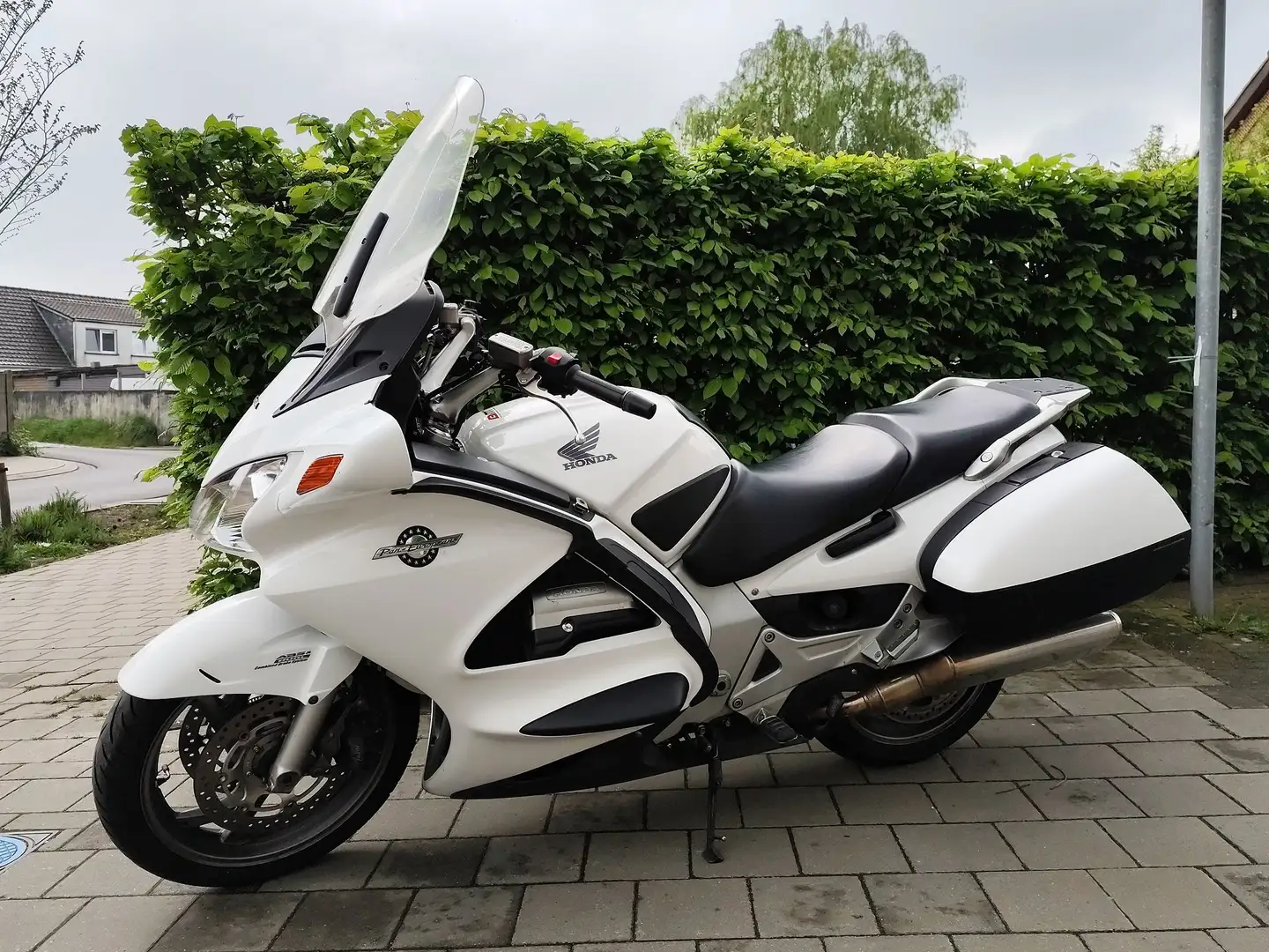 Honda ST 1300 Pan European ABS White - 1