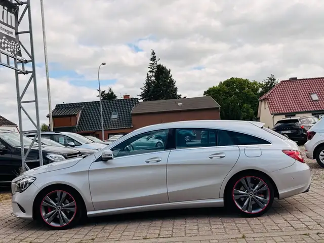 Mercedes-Benz Cla view 4