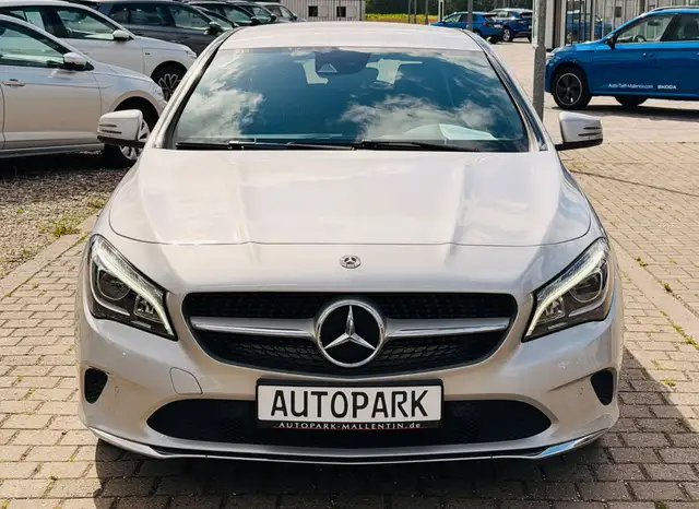 Mercedes-Benz Cla view 2