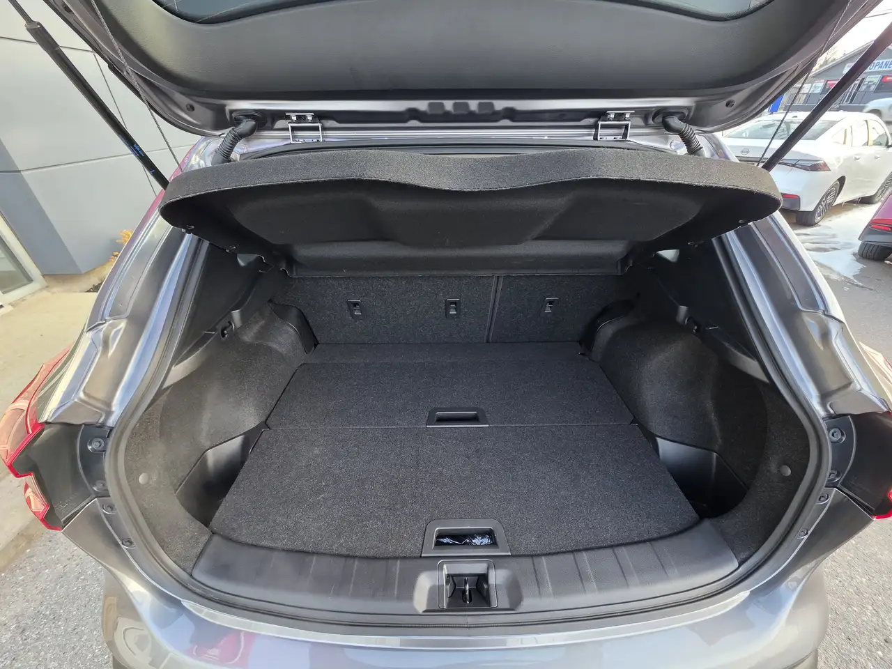 Nissan Qashqai снимка Nissan Qashqai