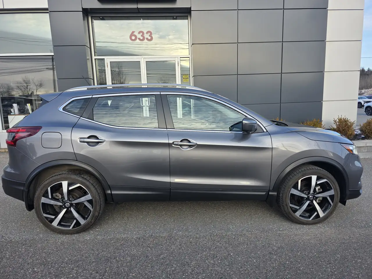 Nissan Qashqai снимка Nissan Qashqai