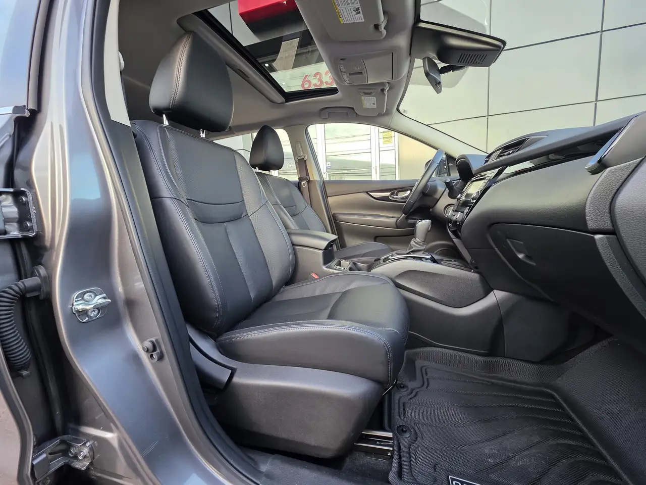 Nissan Qashqai снимка Nissan Qashqai