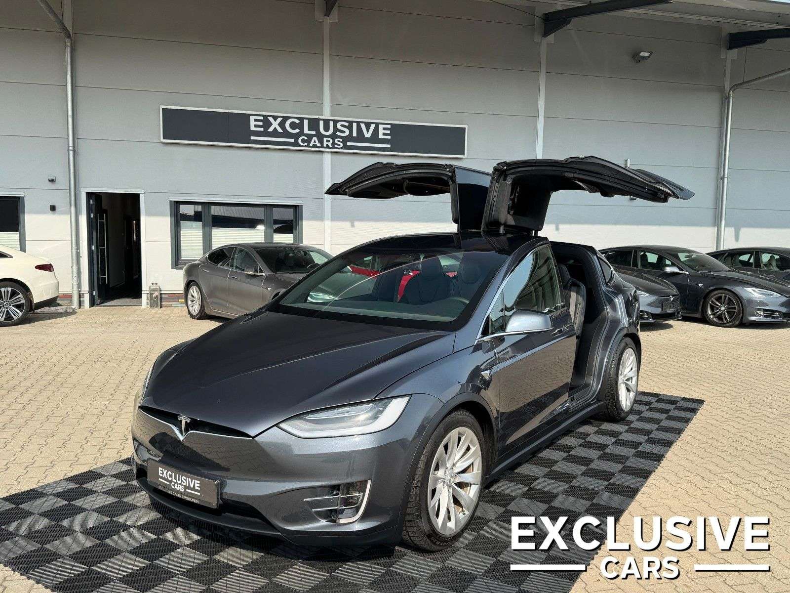 Second hand Tesla Model X electro