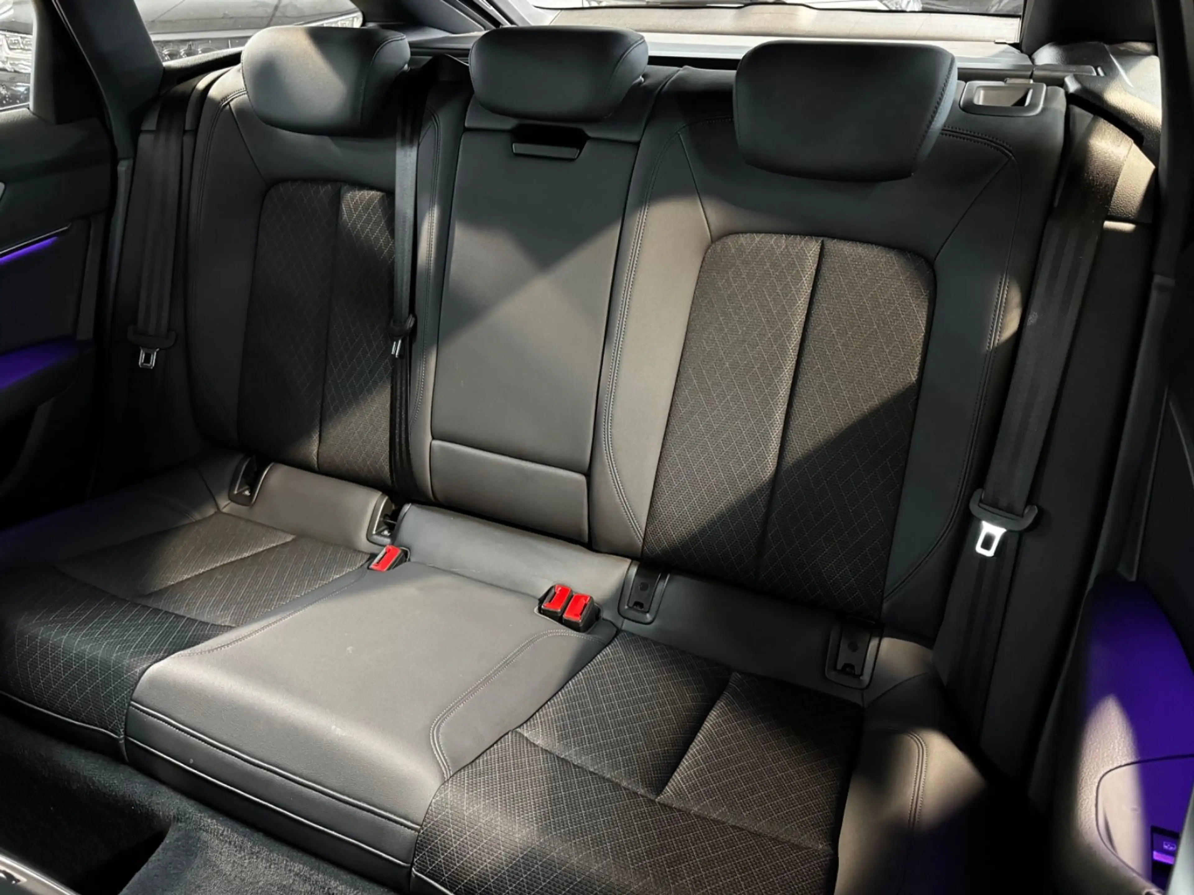 Audi A6 allroad 45TDI LUFT*ACC*360°*AHK*MMI+*VOLLLACK — photo 9