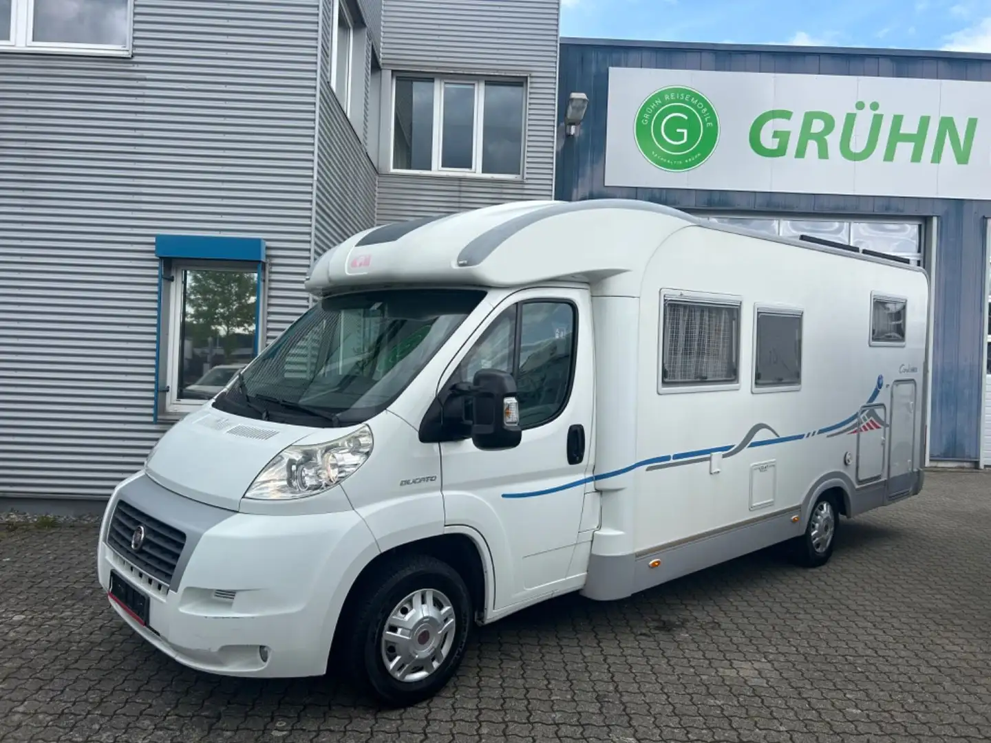 Adria Coral S 660 SL  /Längsbett /4xSolar /Kamera /AHK Weiß - 1