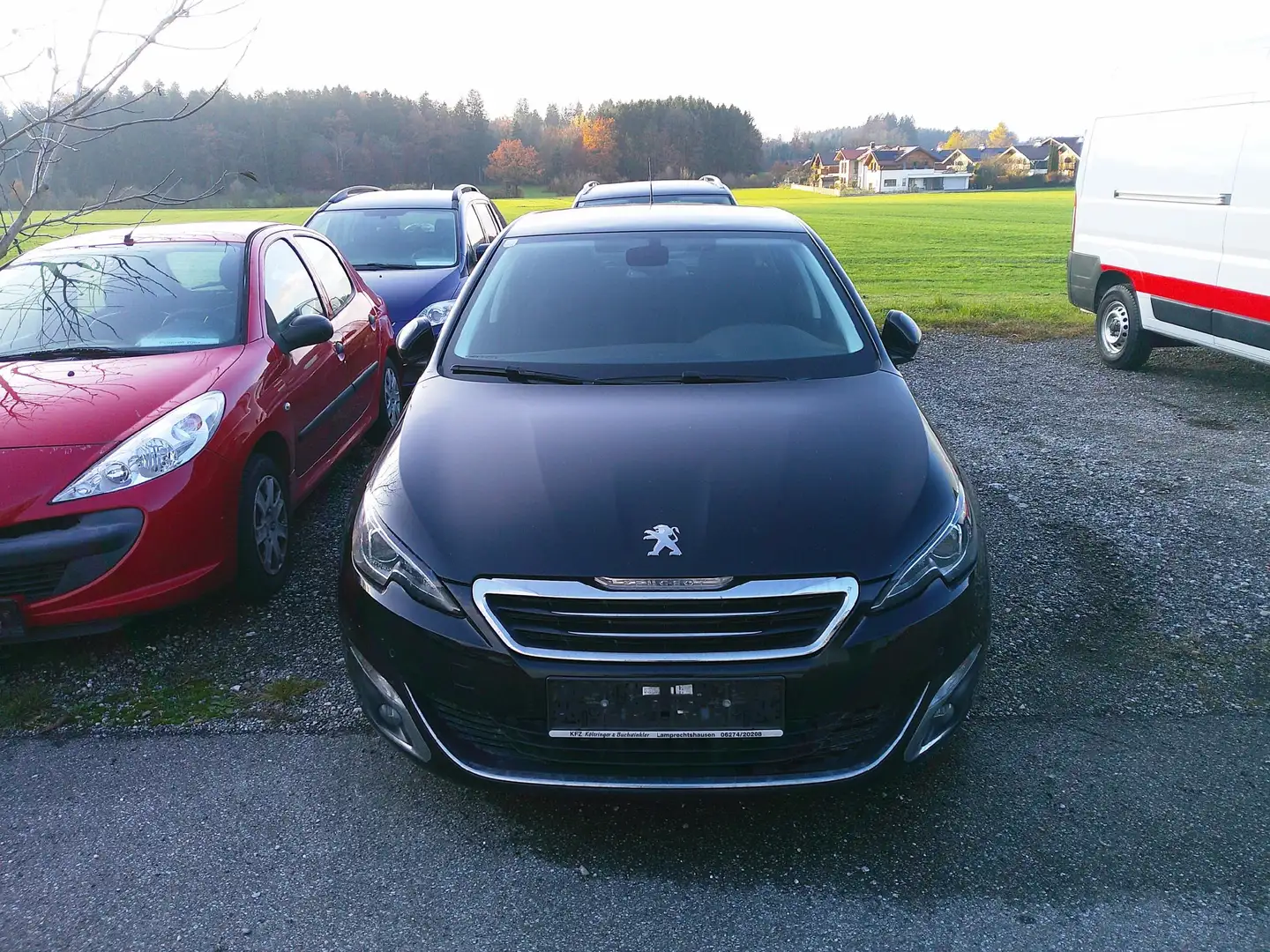 Peugeot 308 Allure B-HDI100PS Schwarz - 2