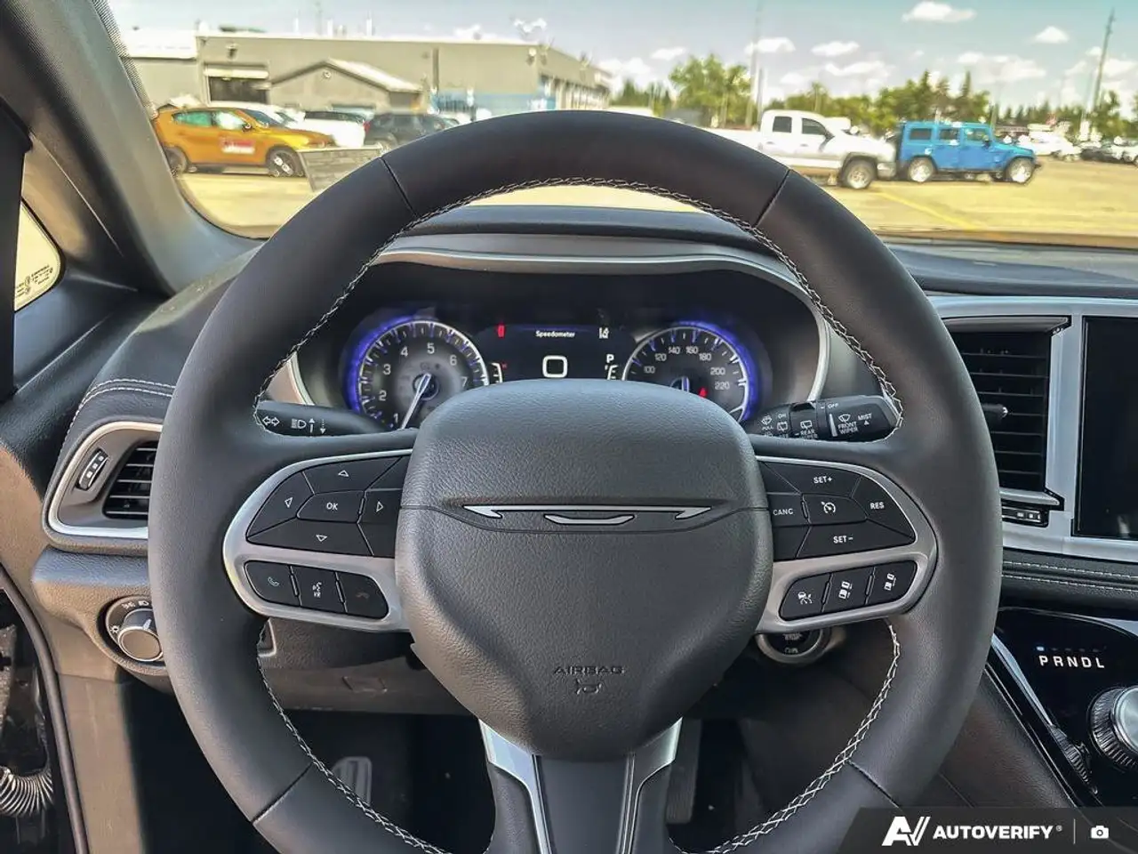 Chrysler Pacifica fotografie Chrysler Pacifica