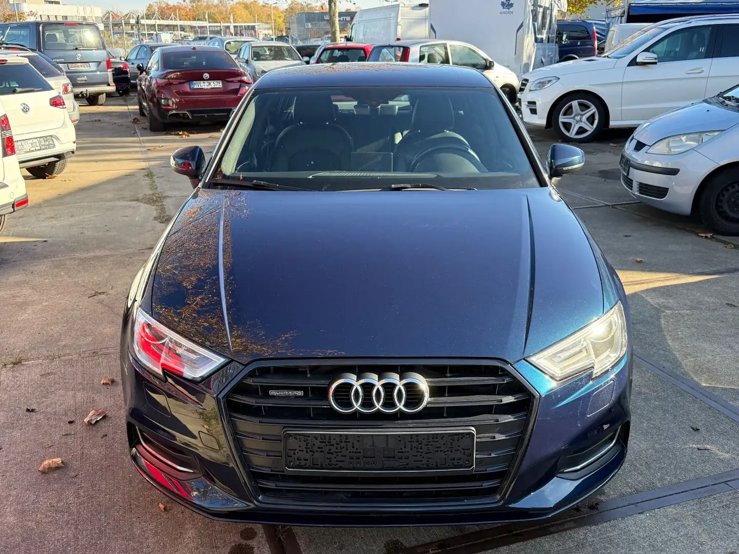 Audi A3 Limousine quattro design Bleu - 2