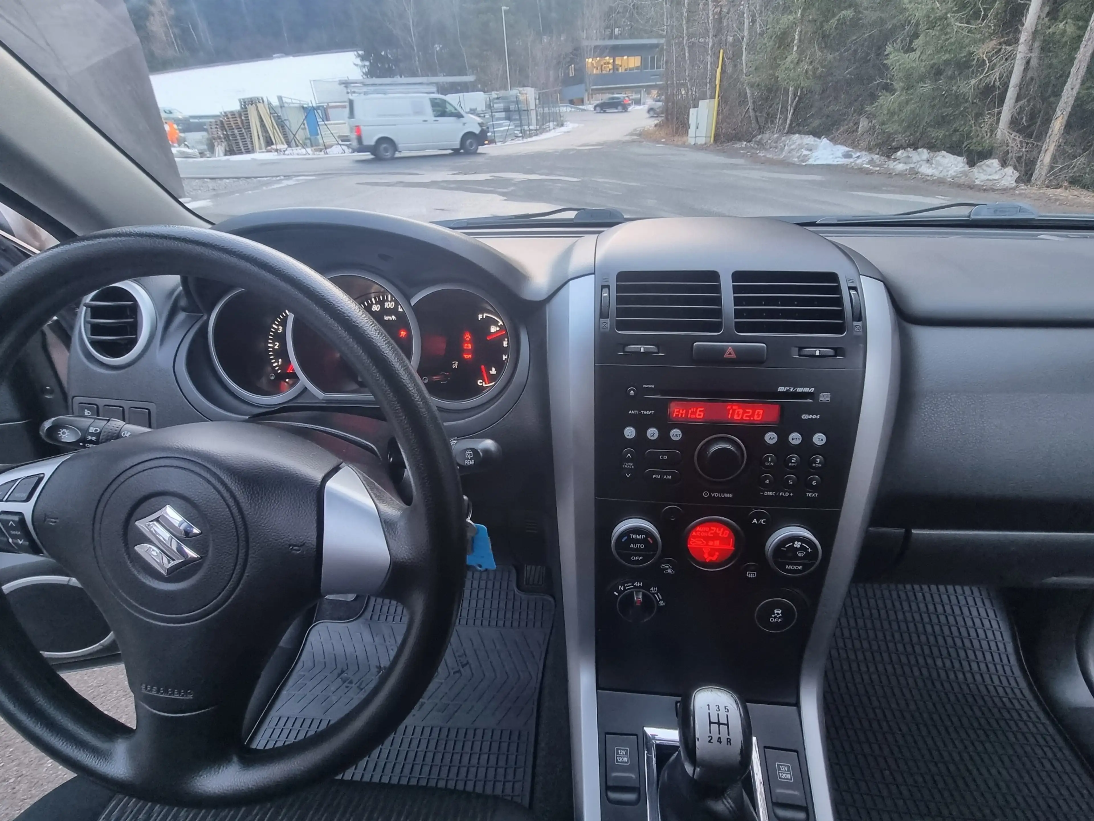 Suzuki Grand Vitara Grand Vitara 1,9 DDiS VX-E Special L2 — photo 14
