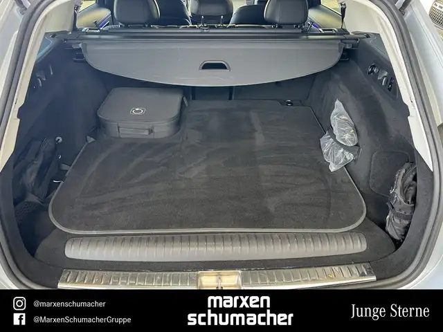 Mercedes-Benz E-Class view 13