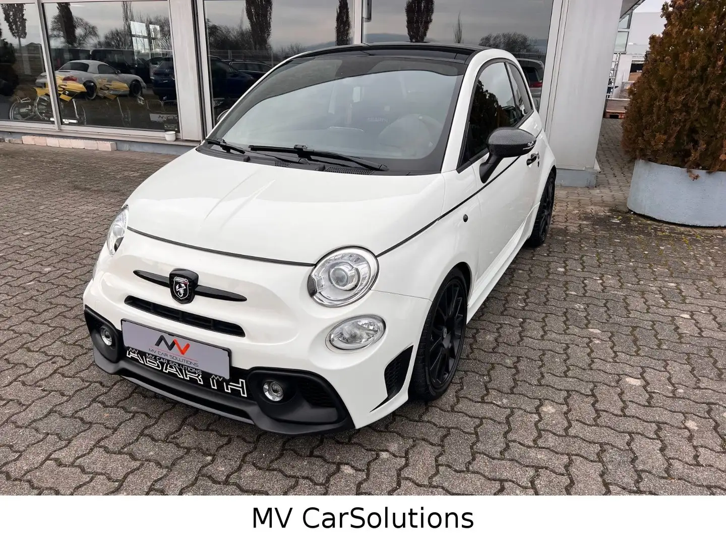 Abarth 500 595 Competizione Akrapovic AppleCarPlay Beats Weiß - 2