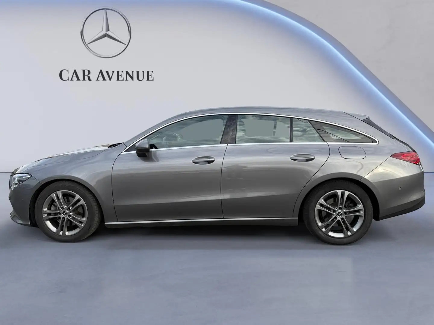Mercedes-Benz CLA 180 Shooting Brake 180d Gris - 2