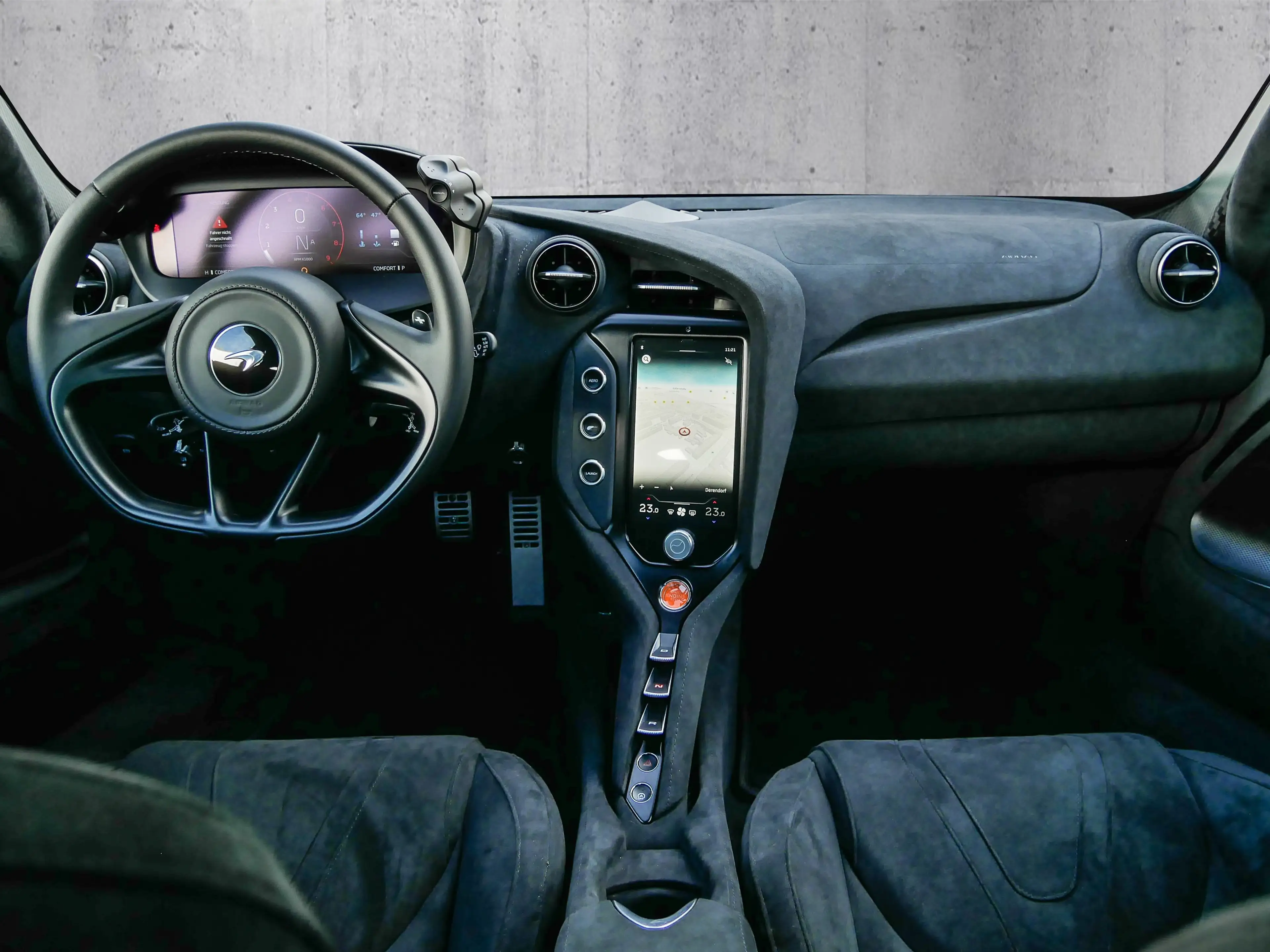 McLaren 750S Coupé Flux Green, Bowers and Wilkins Sound — photo 7