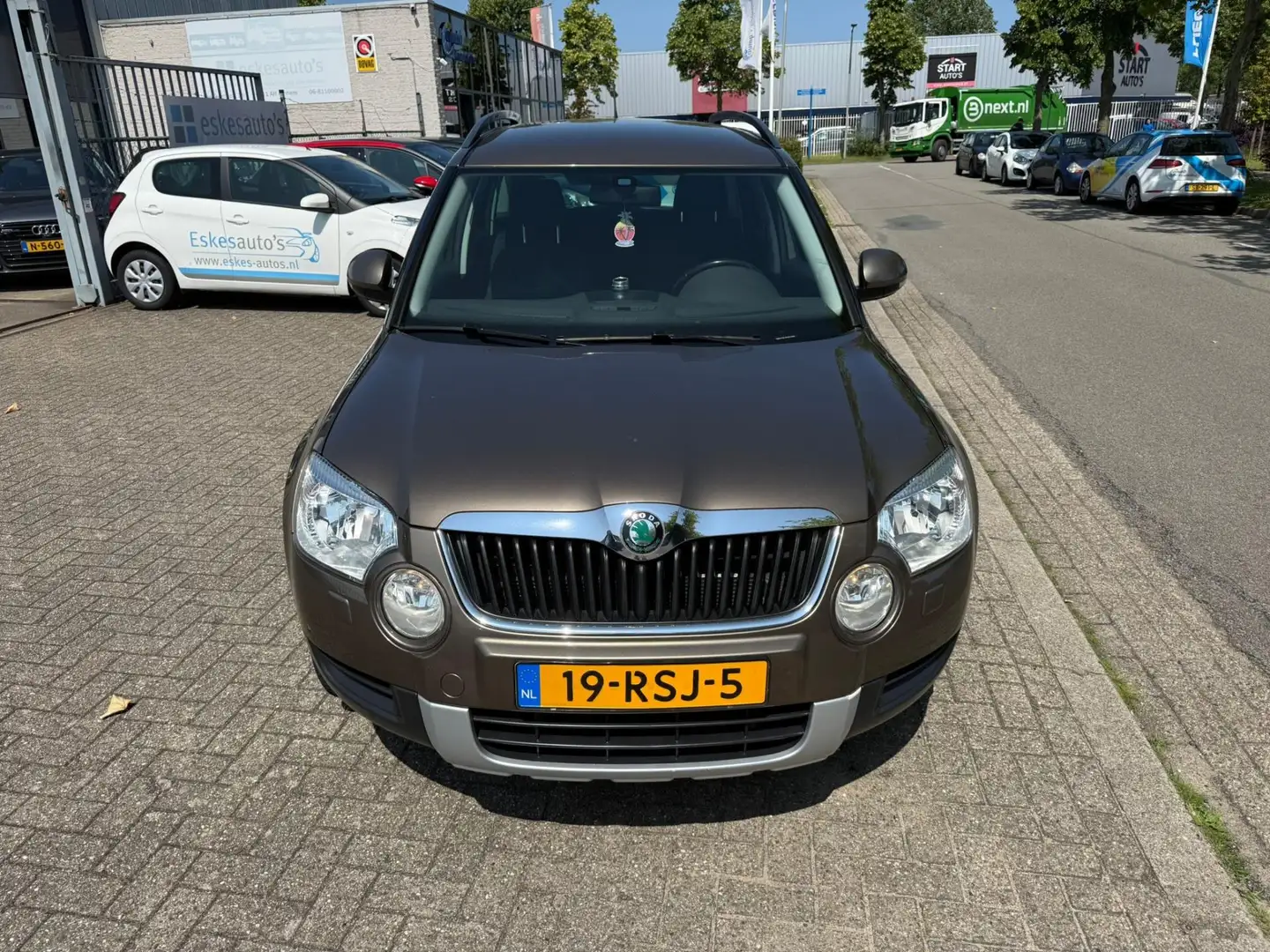 Skoda Yeti 1.2 TSI Tour, Navi, Automaat, NAP, Nette auto Bruin - 2