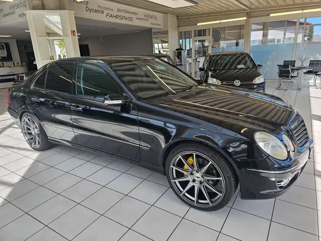 Mercedes-Benz E 320 AVANTGARDE