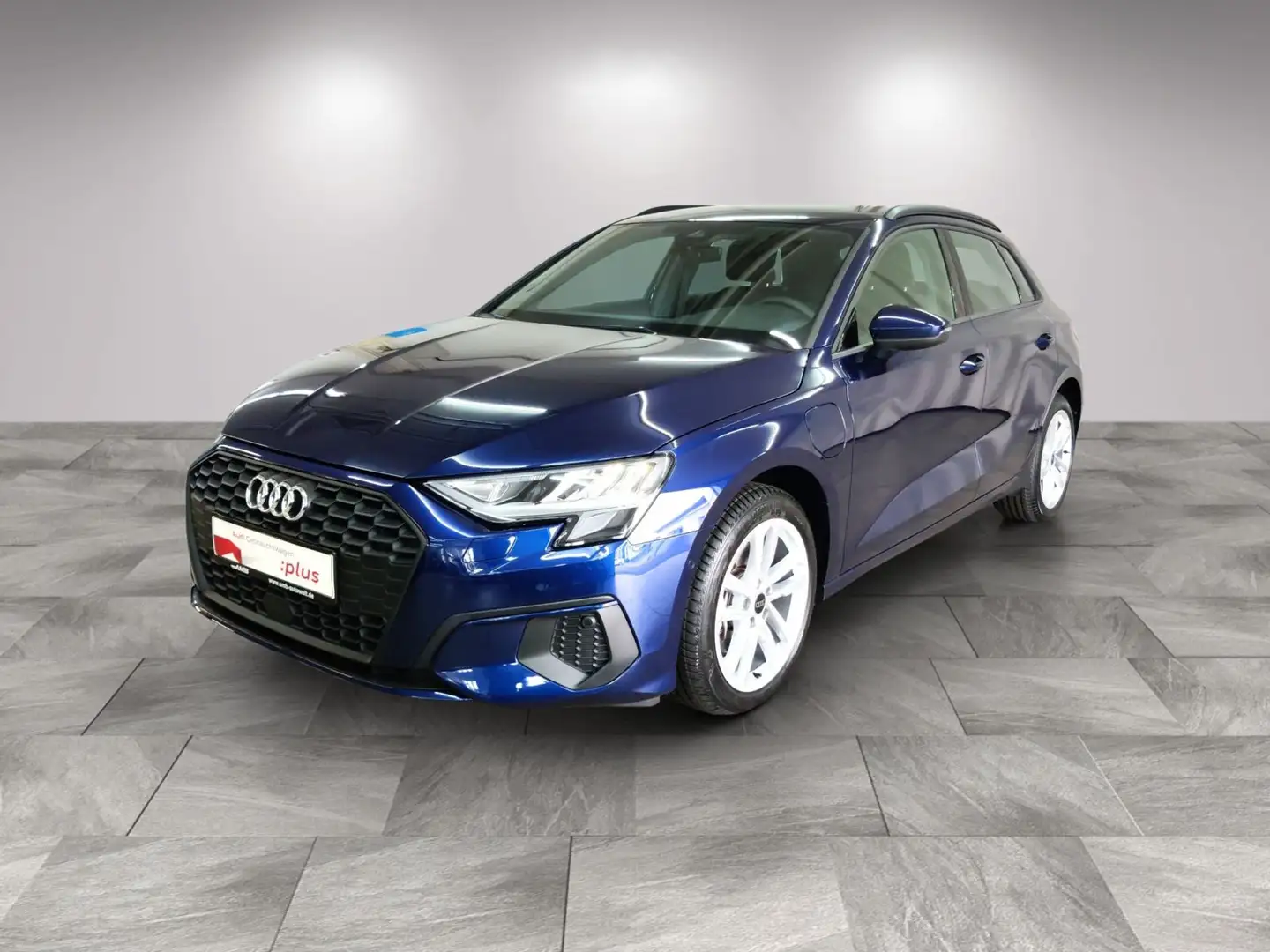 Audi A3 40 TFSI e LED/vC+/Nav+/RFK/03.29Gar Blauw - 2