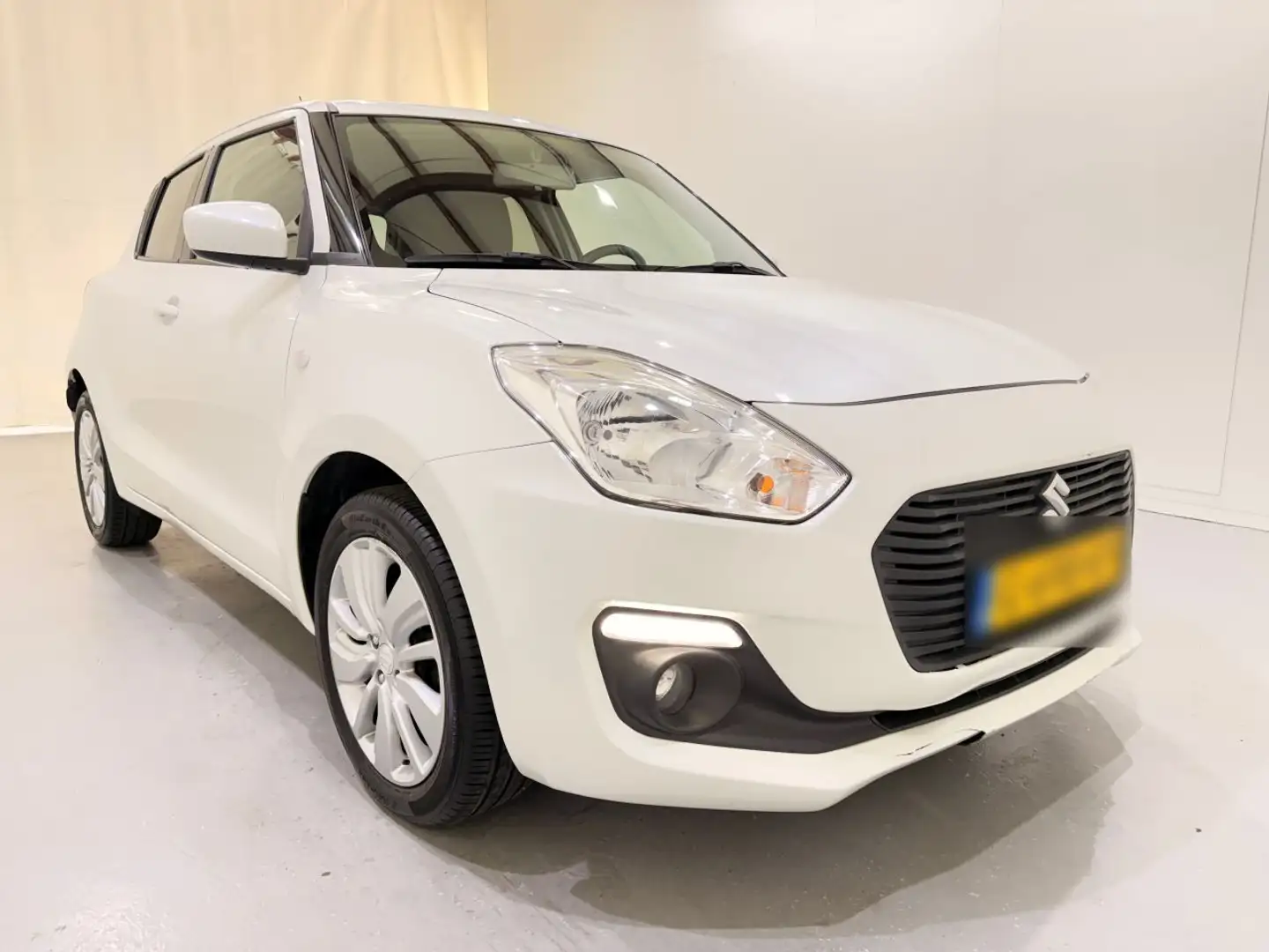 Suzuki Swift HB 1.2 Dualjet Select Navi Blanco - 1