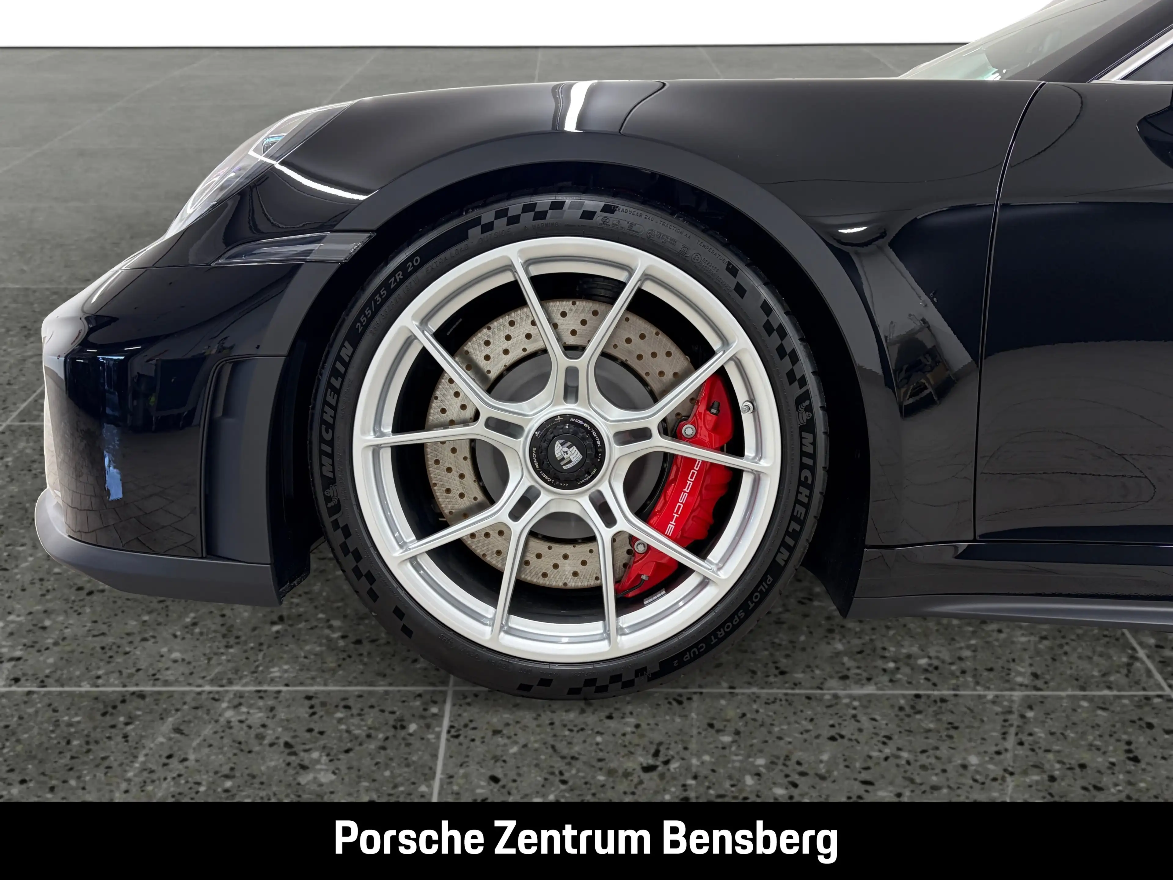 Porsche 911 GT3 mit Touring Paket — photo 9