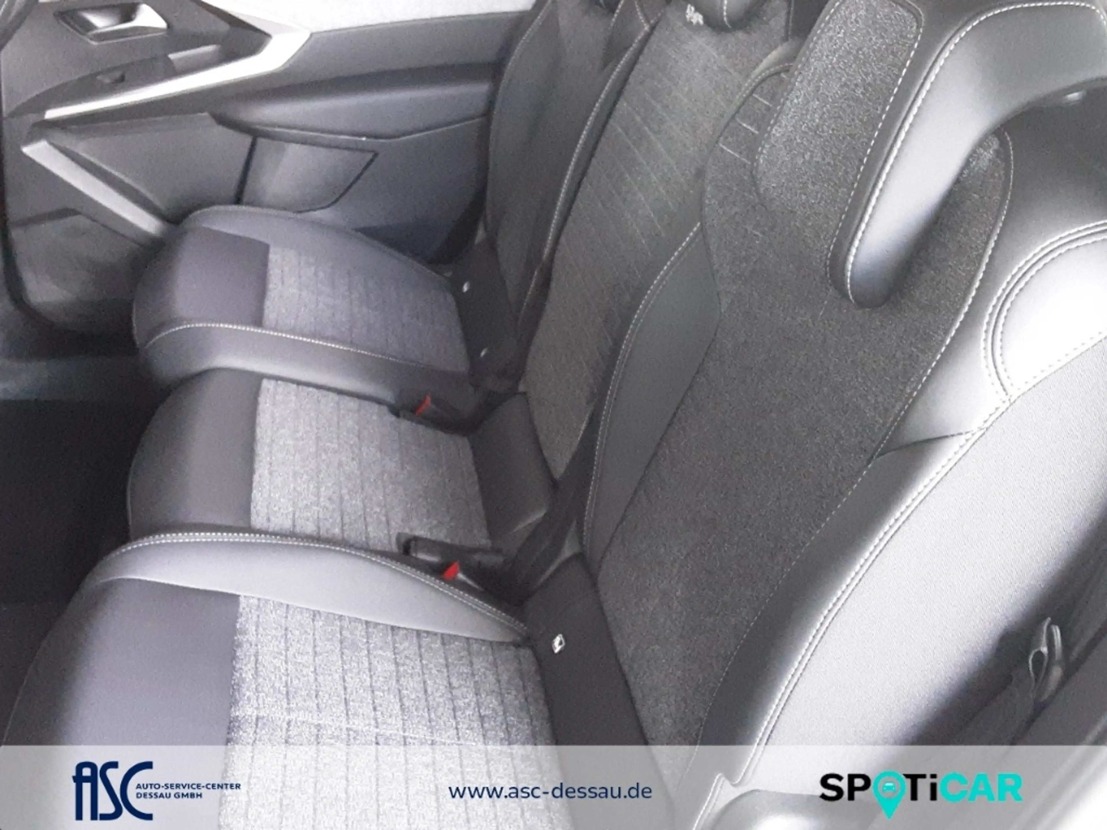 Peugeot 5008 All.HYB.145 e-DSC6 Navi,360°Cam,ACC,EPHvo.+hi,SHZ, — photo 12