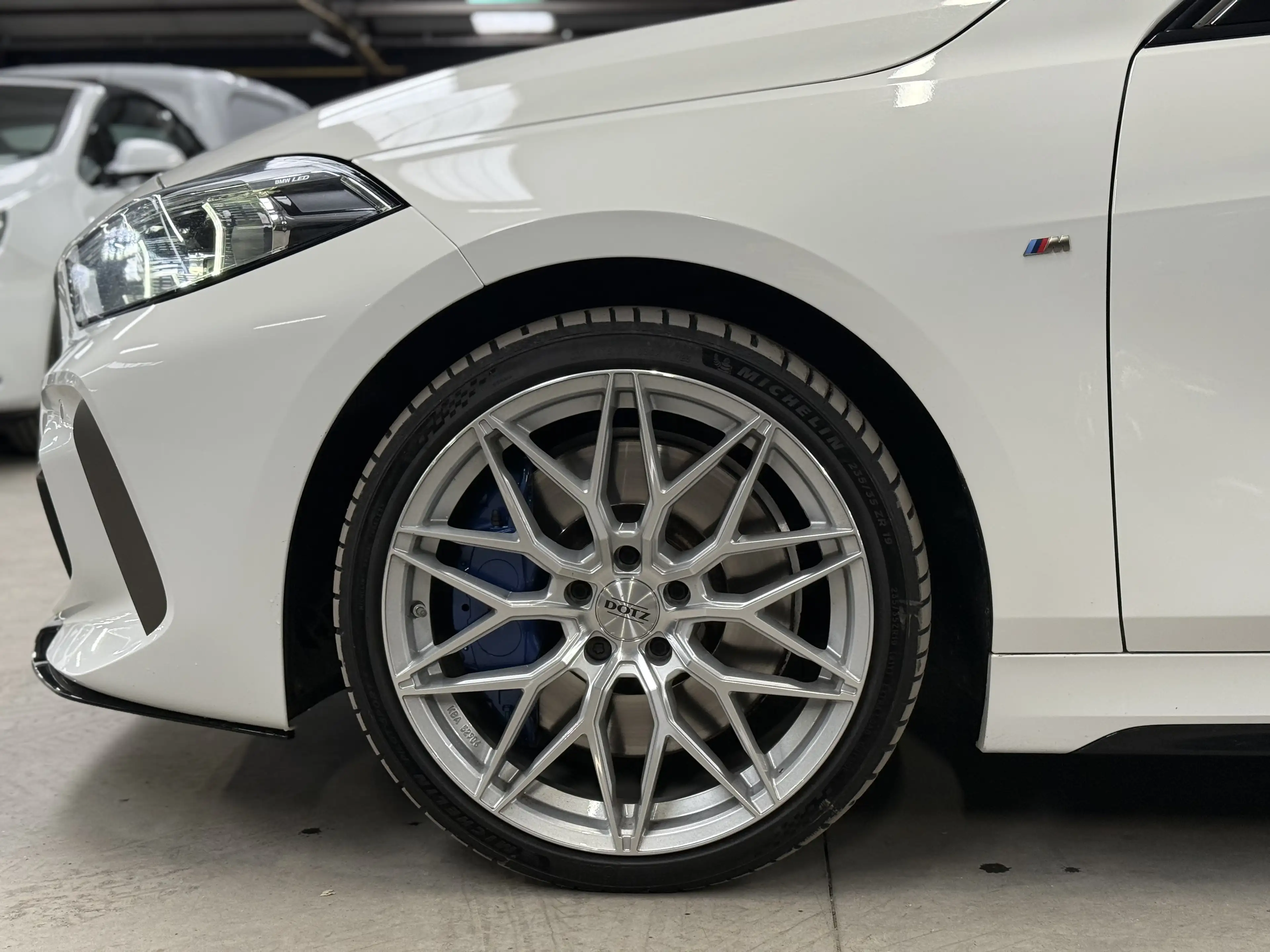 BMW 135 M135i * XDRIVE * CARPLAY * COCKPIT * KEYLESS * LED — photo 7