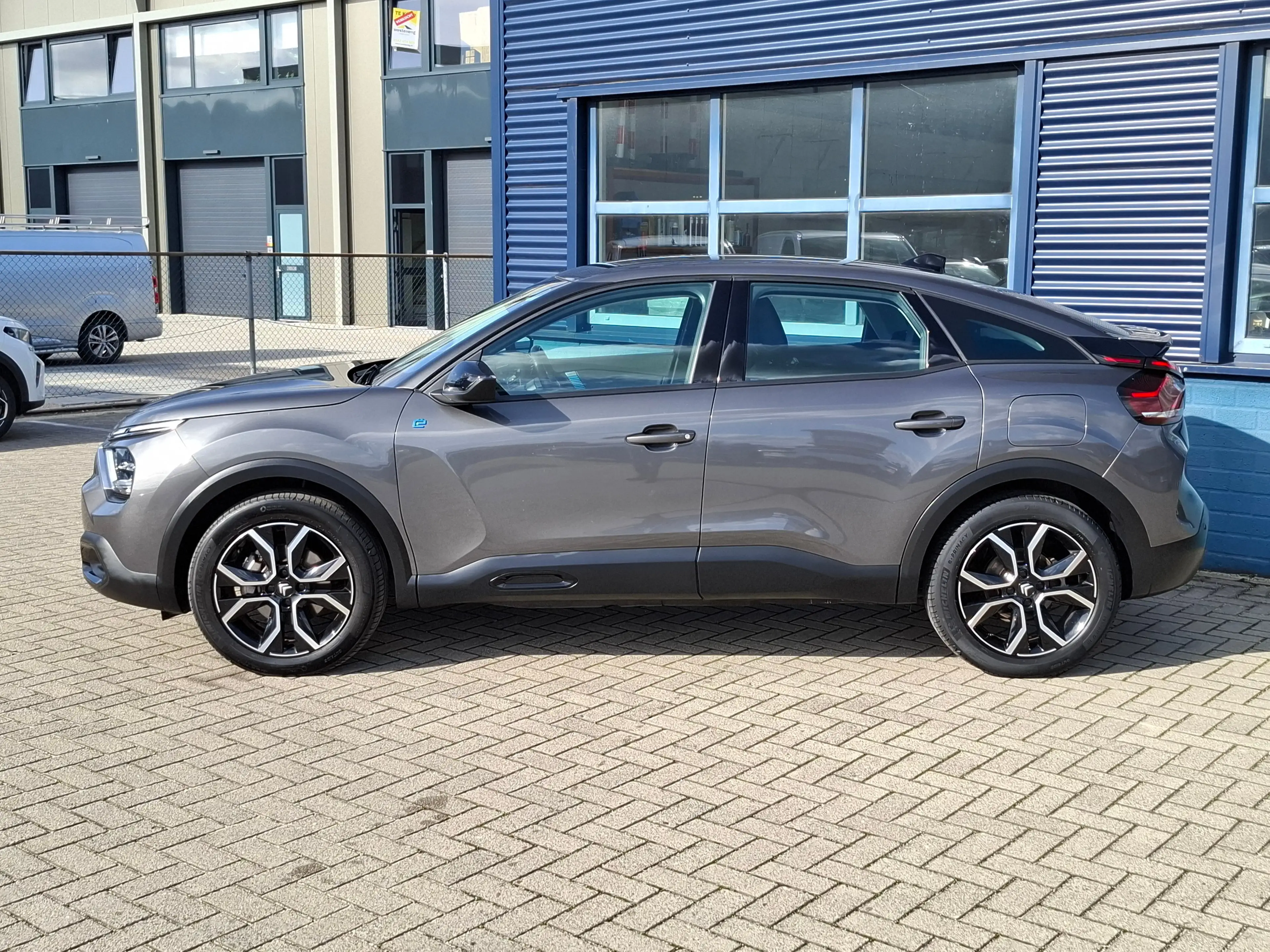 Citroen E-C4 Electric Feel Pack 50 kWh SOH 95,25% | CARPLAY | CAMERA | F — photo 3