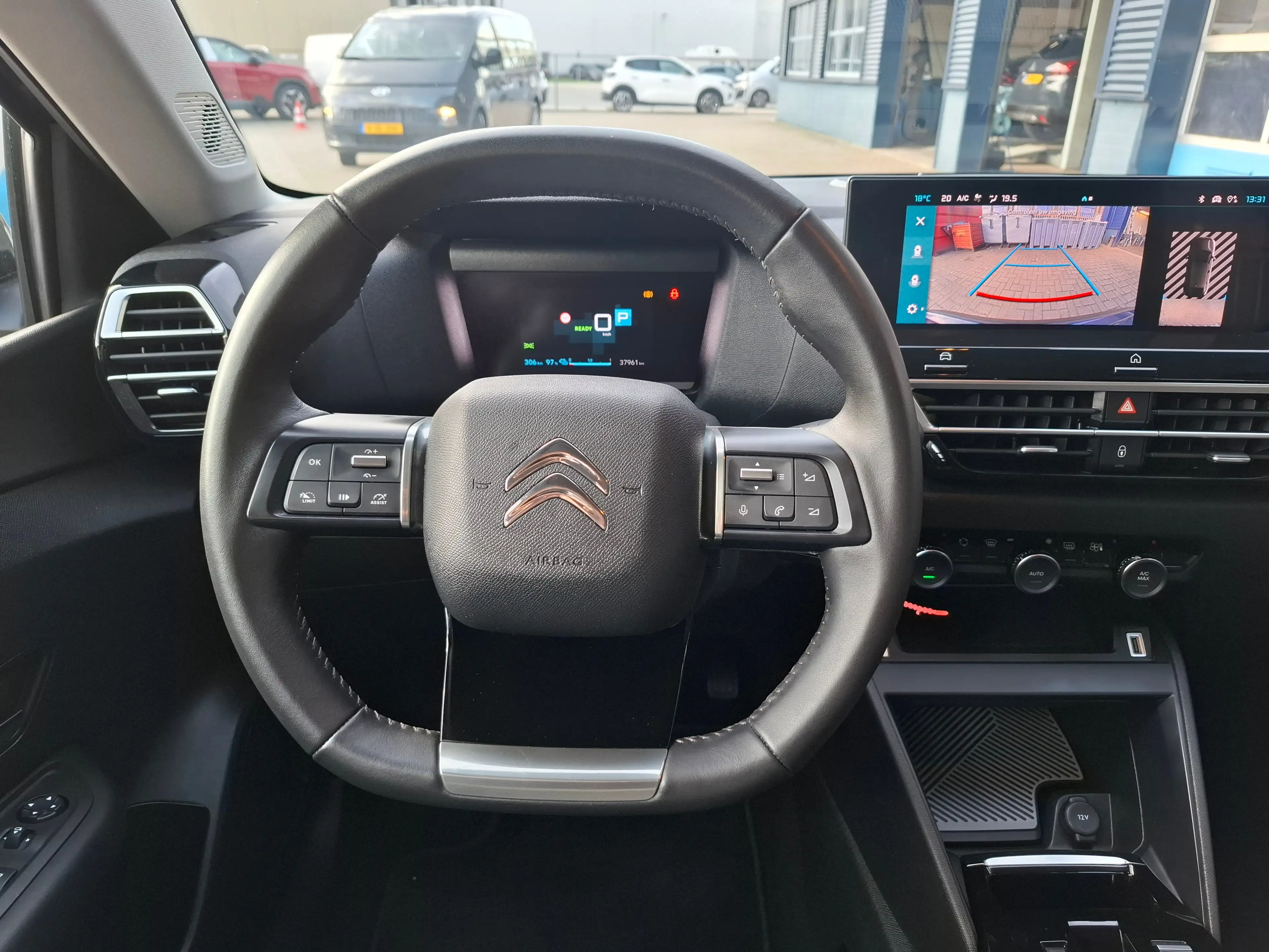 Citroen E-C4 Electric Feel Pack 50 kWh SOH 95,25% | CARPLAY | CAMERA | F — photo 8