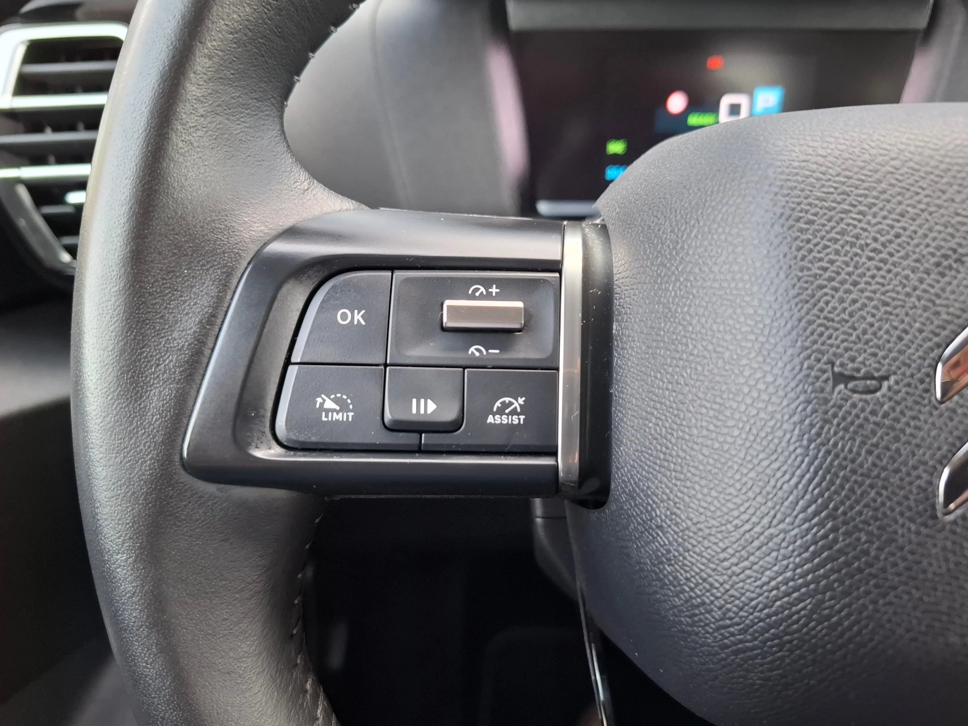 Citroen E-C4 Electric Feel Pack 50 kWh SOH 95,25% | CARPLAY | CAMERA | F — photo 10