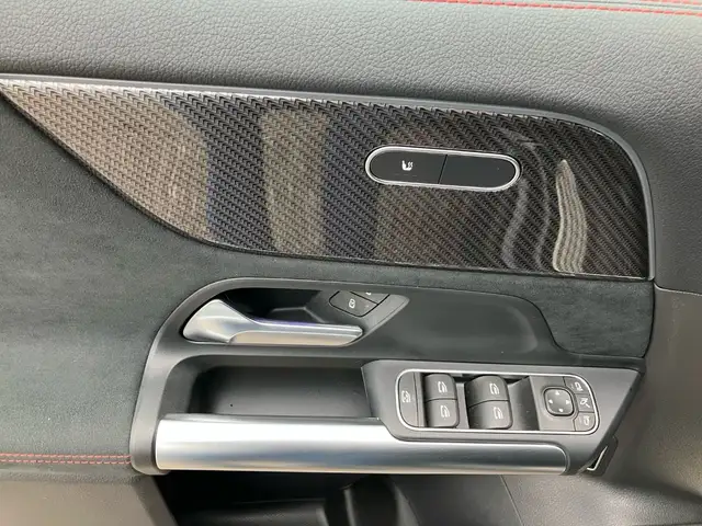 Mercedes-Benz GLA 200 d 4MATIC Österreich-Edition AMG Line Ansicht 17