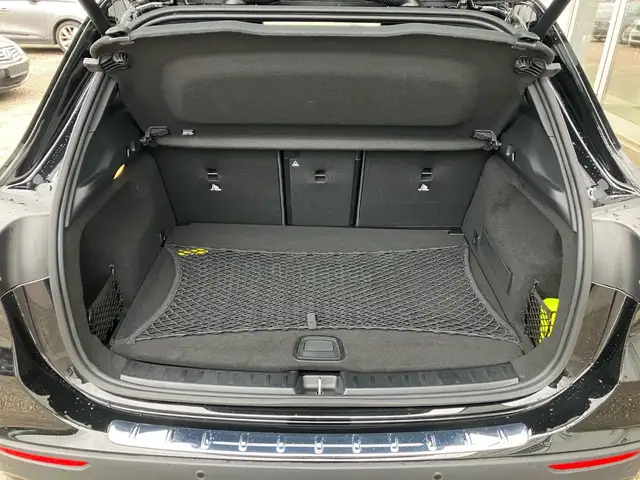 Mercedes-Benz GLA 200 d 4MATIC Österreich-Edition AMG Line Ansicht 13