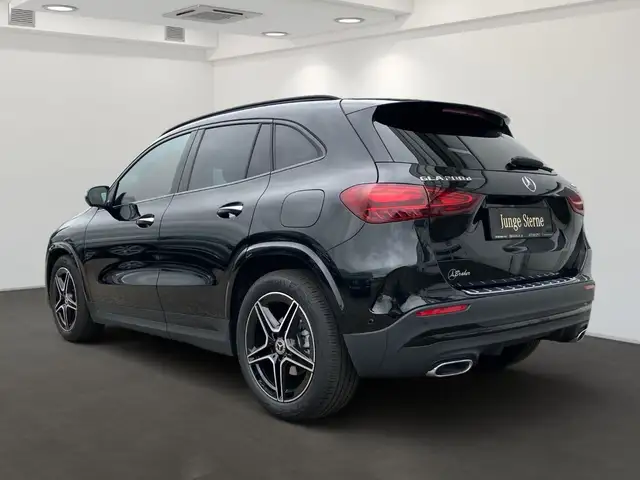 Mercedes-Benz GLA 200 d 4MATIC Österreich-Edition AMG Line Ansicht 5