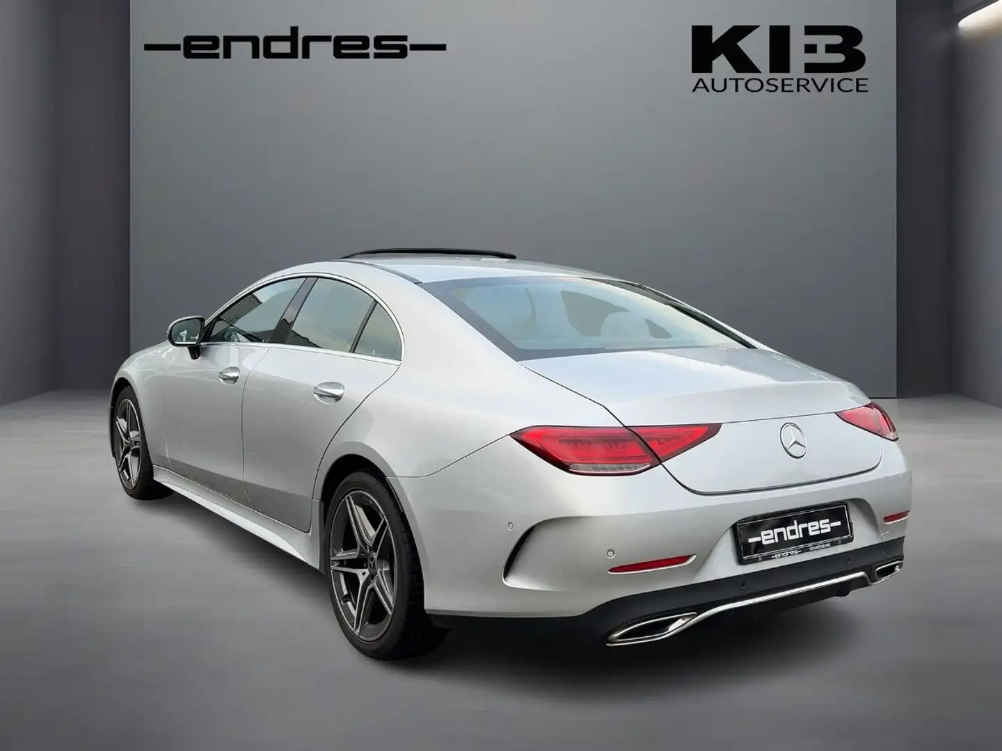 Mercedes-Benz CLS 300 d AMG Line +Comand+Wide+SHD+360+MBeam Silber - 2