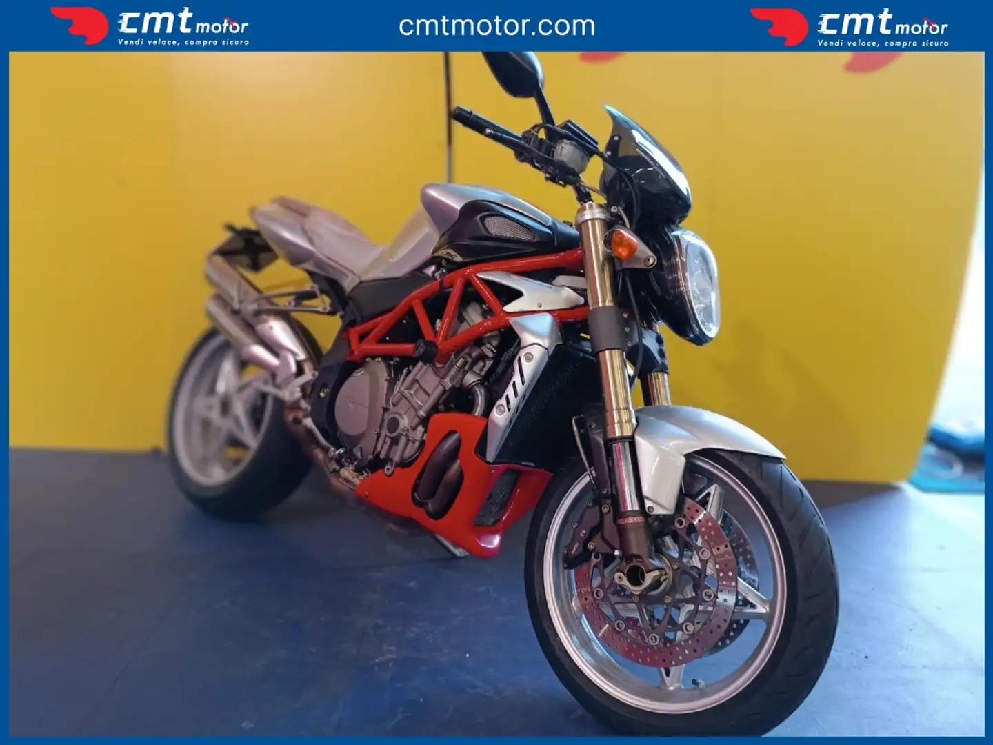 MV Agusta Brutale 910 R - 2