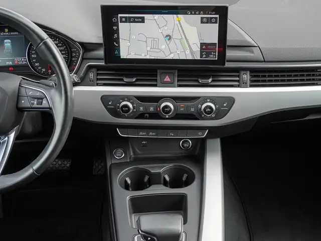 Audi A4 view 12