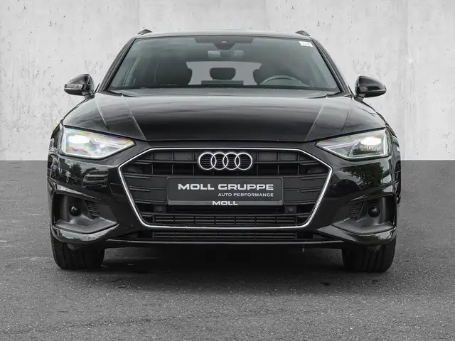 Audi A4 view 3