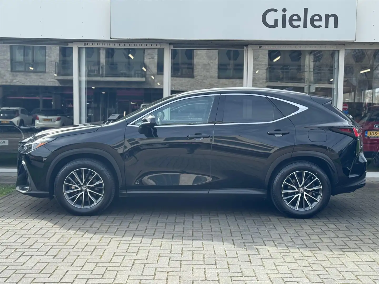 Lexus NX 450h+ AWD Executive Line | Trekhaak, Geheugenfunctie, Le Schwarz - 2