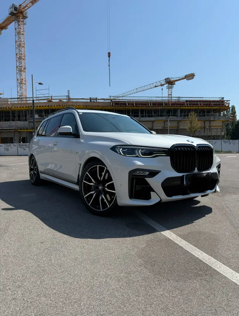BMW X7 xDrive30d Aut. M-Paket *1 Jahr Garantie* 7 Sitzer Weiß - 2