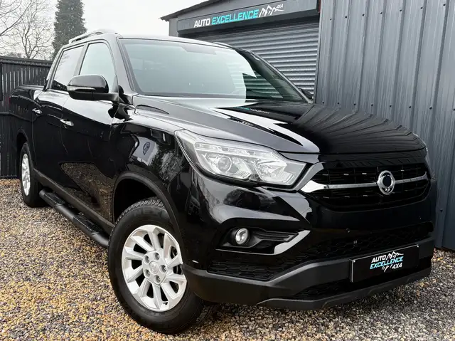 SsangYong Musso 2.2 Turbo e-Xdi 4WD // GPS Cuir // 1er Main