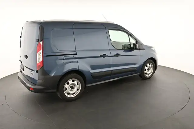 Ford Transit Connect view 4