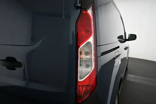 Ford Transit Connect view 14