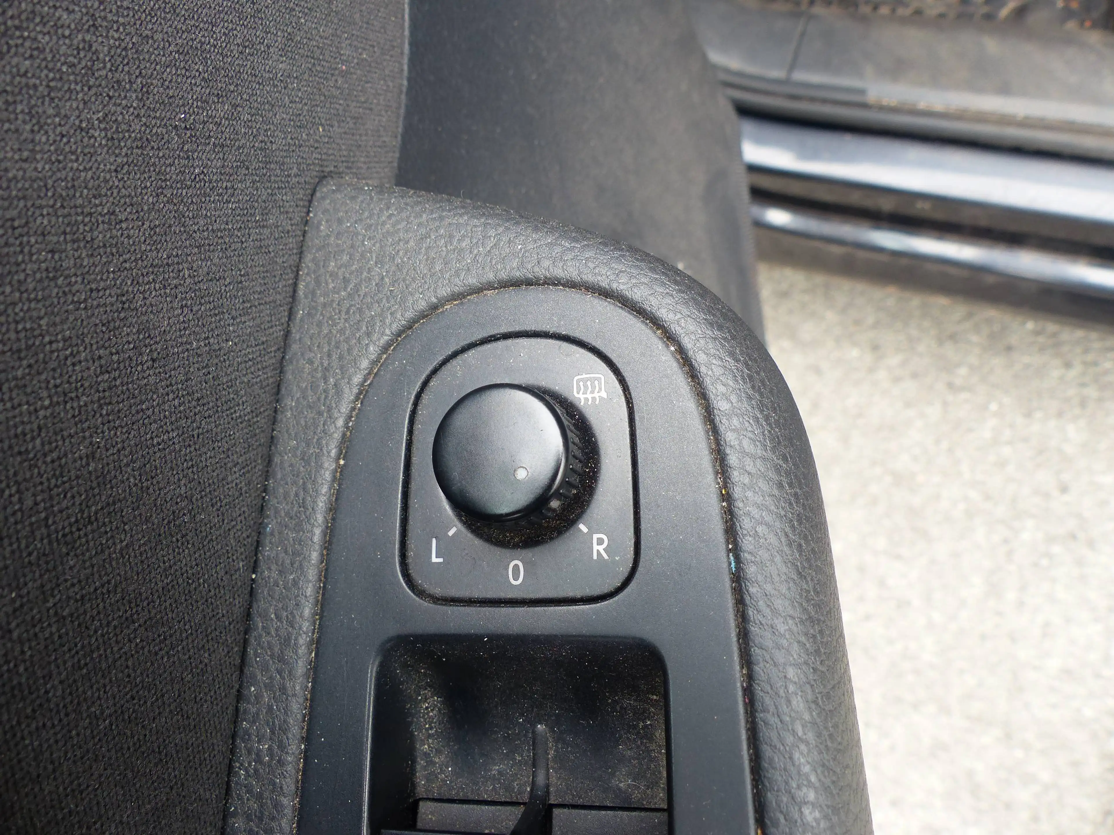 Volkswagen Sharan 2.0 TDI DSG Klima Xenon Navi Automatik HU/AU 02/27 — photo 14
